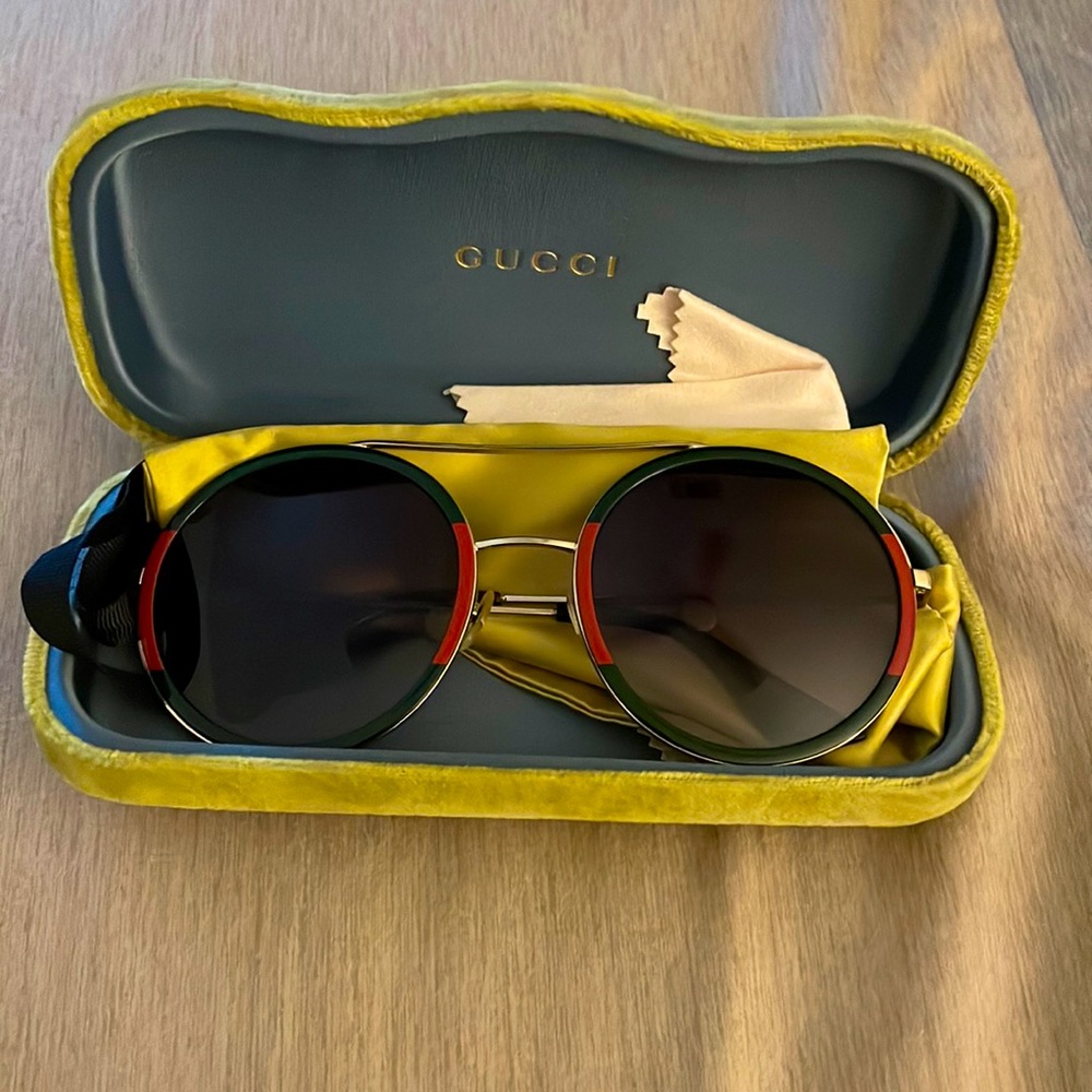 Gucci Round Sunglasses GG0061S